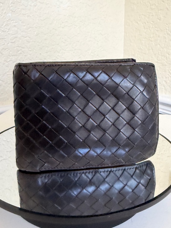 Bottega Veneta Other - Bottega Veneta Men's Intrecciato Woven Leather Bifold Wallet Dark Brown